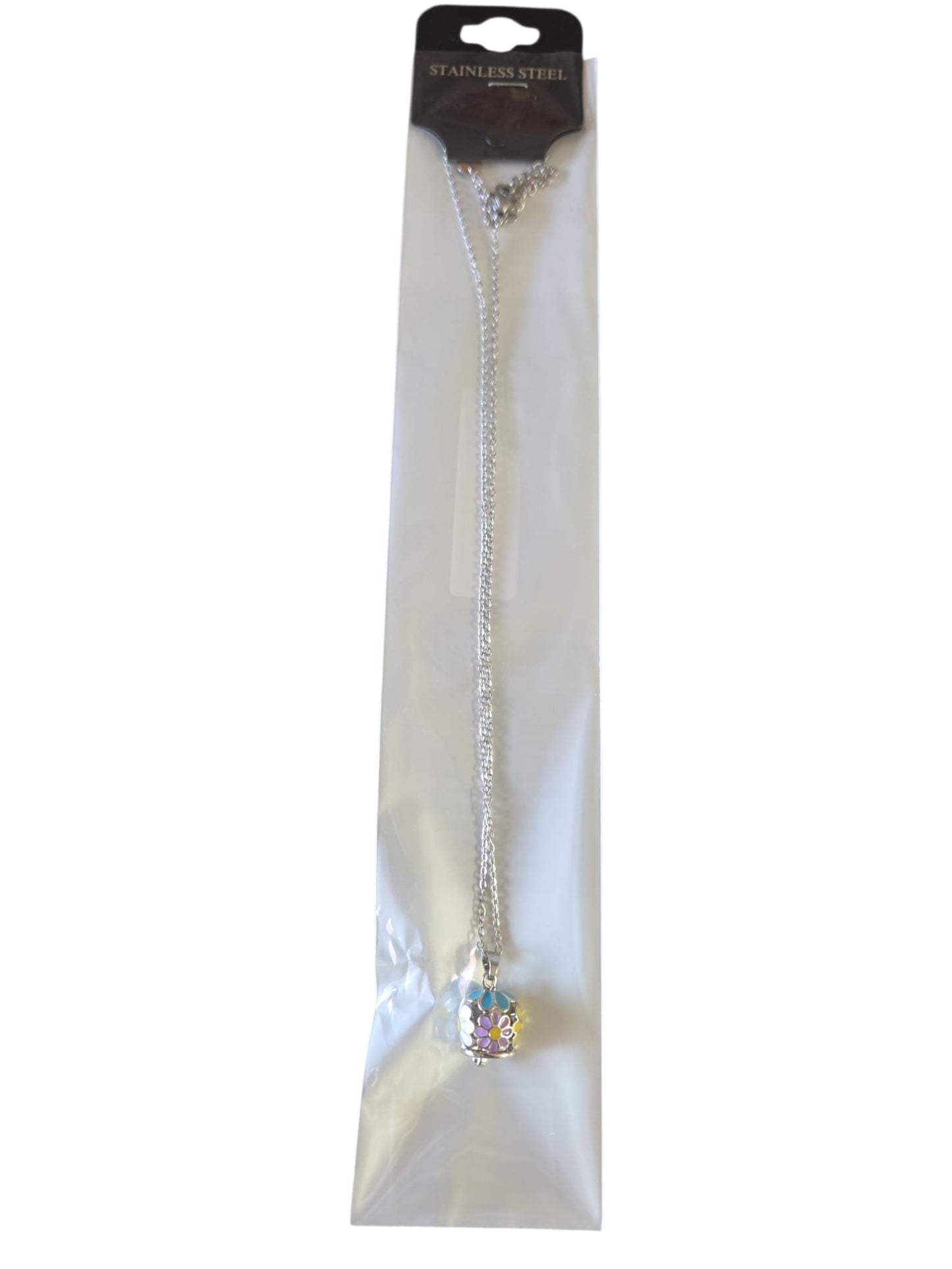 Collana con ciondolo floreale