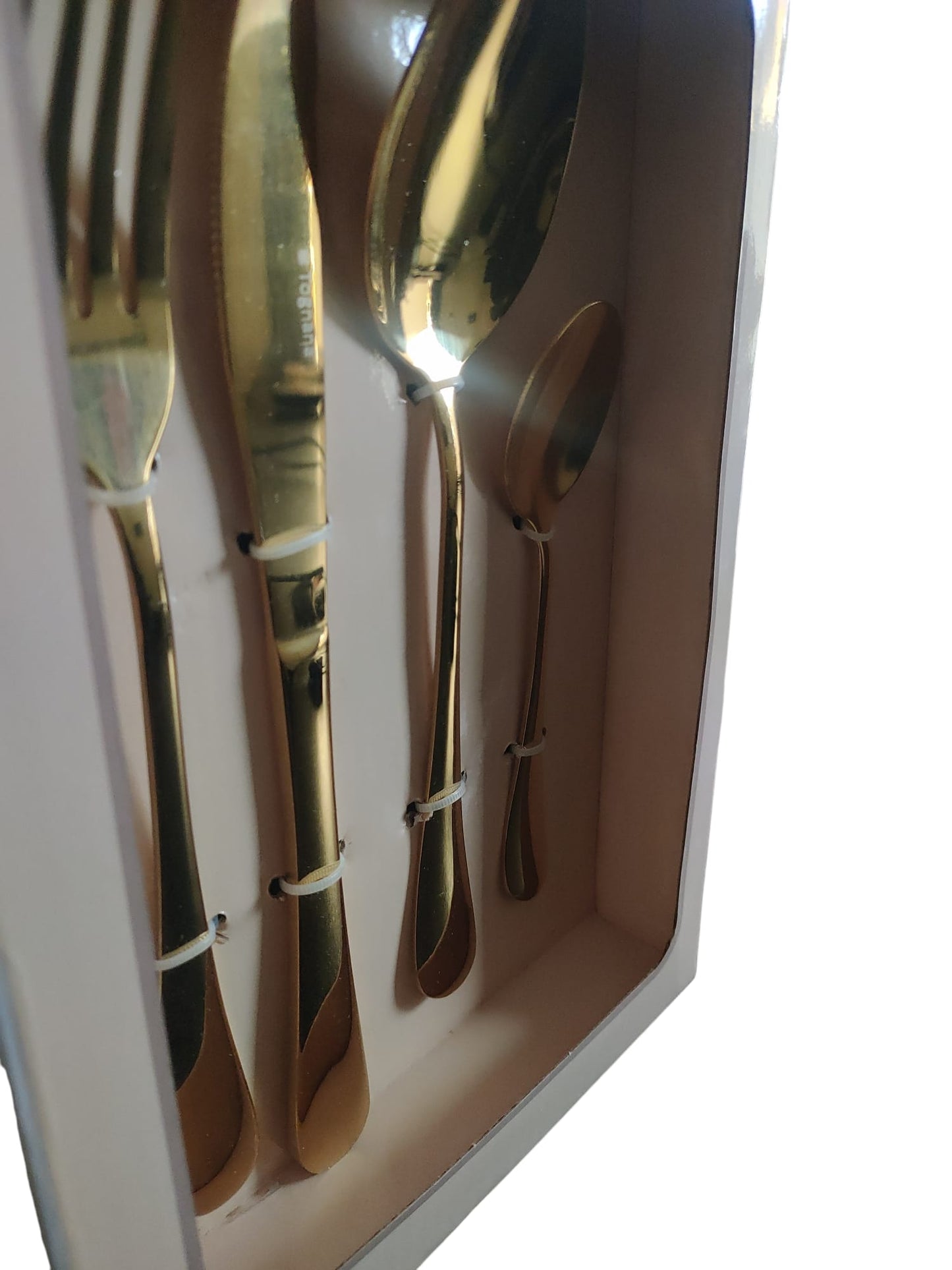 Servizio 24 posate Tognana golden in acciaio ( Effetto Oro)