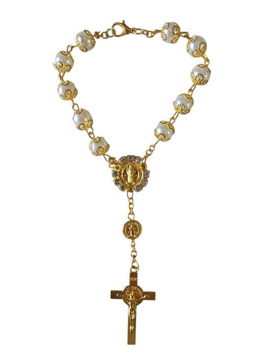 Bracciale con Perle e Crocifisso